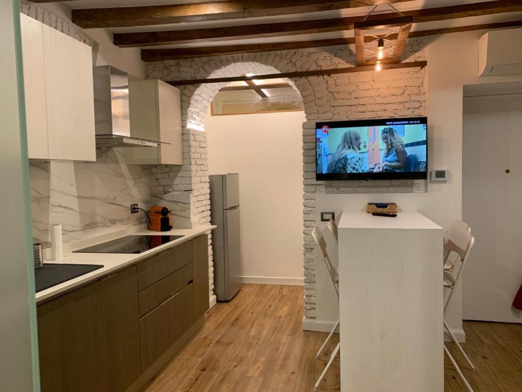 Elegant Suite In Milan Center Milão Exterior foto