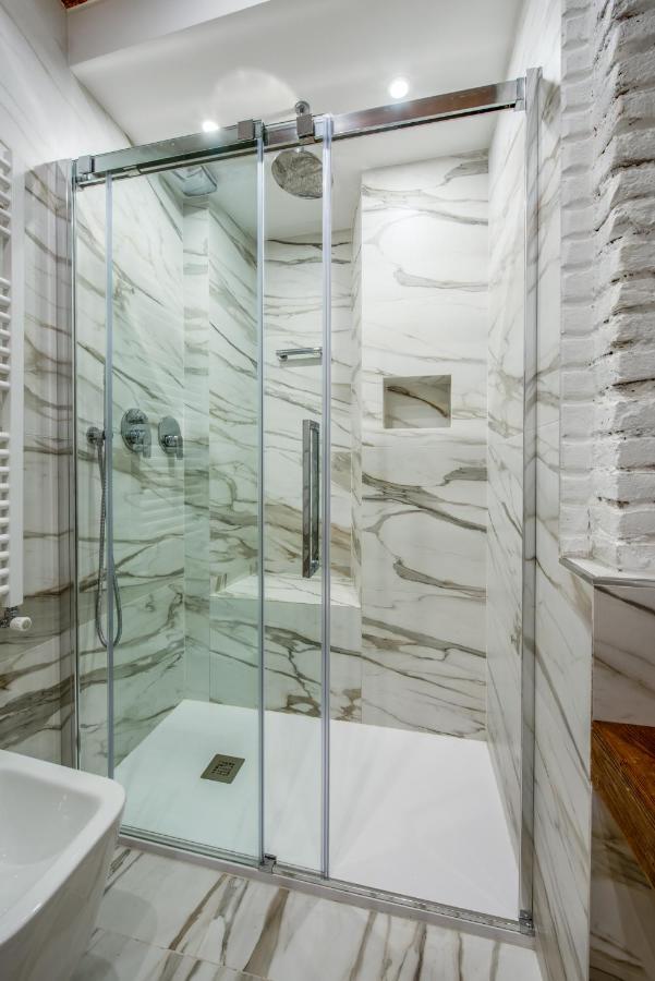 Elegant Suite In Milan Center Milão Exterior foto